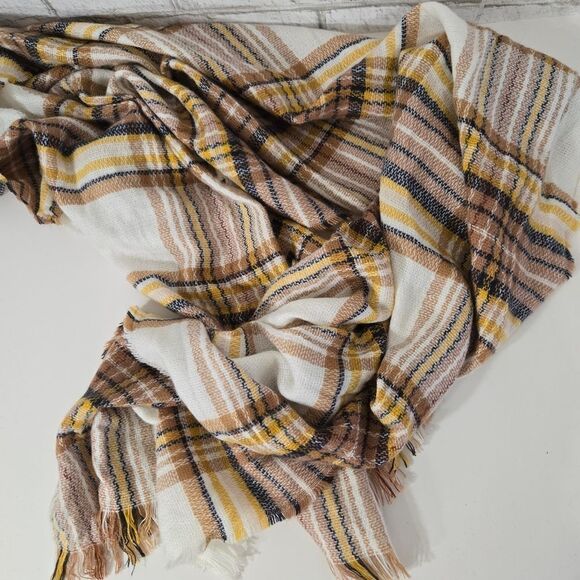 H&M plaid blanket scarf - Picture 1 of 5